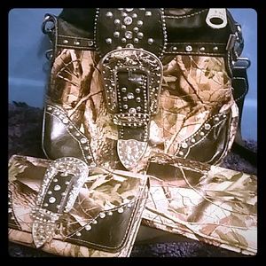 Concealed carry 3 pc. Purse set!